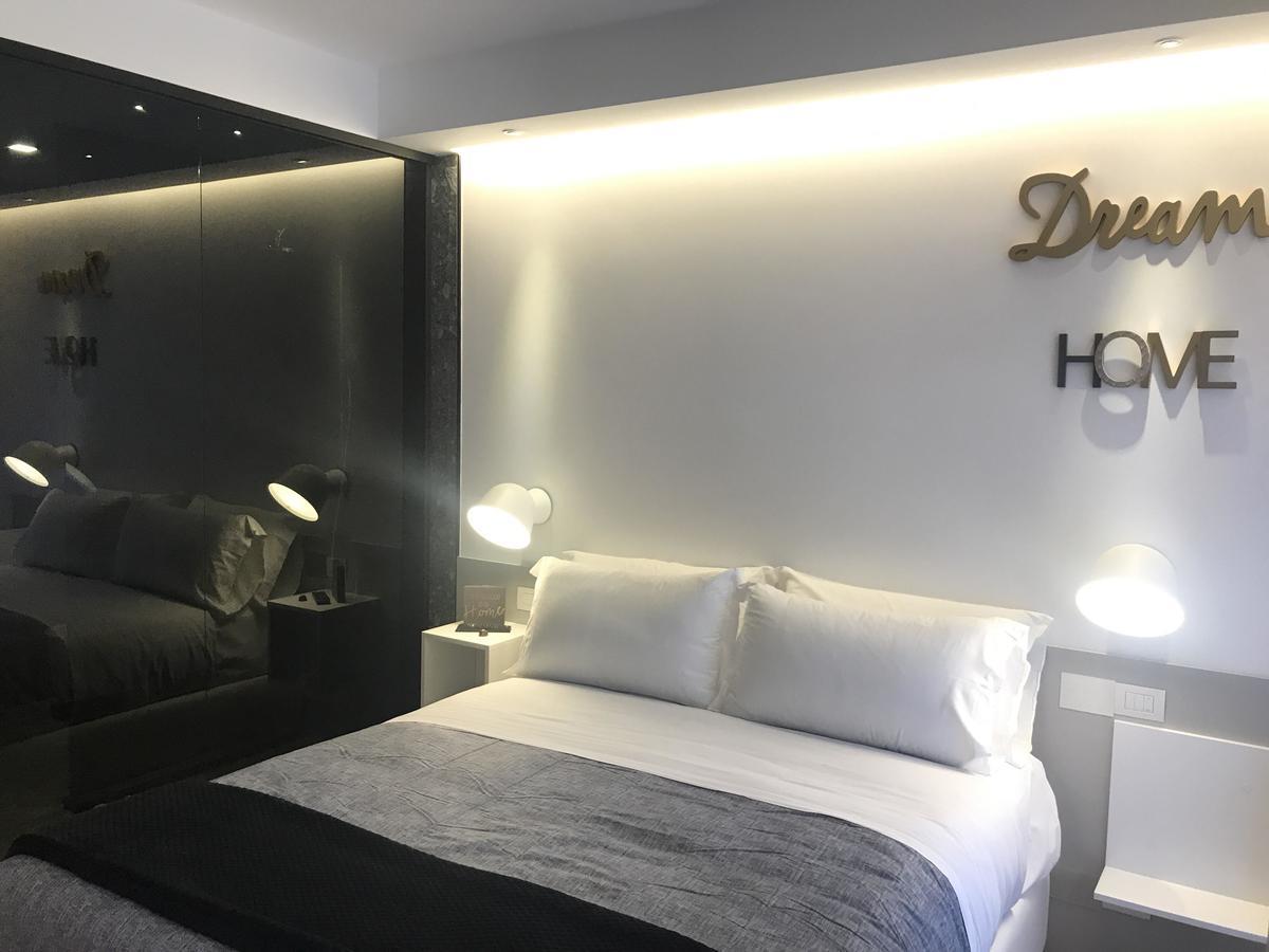 Myhome 75 Premium Luxury B&B Pescara Eksteriør bilde